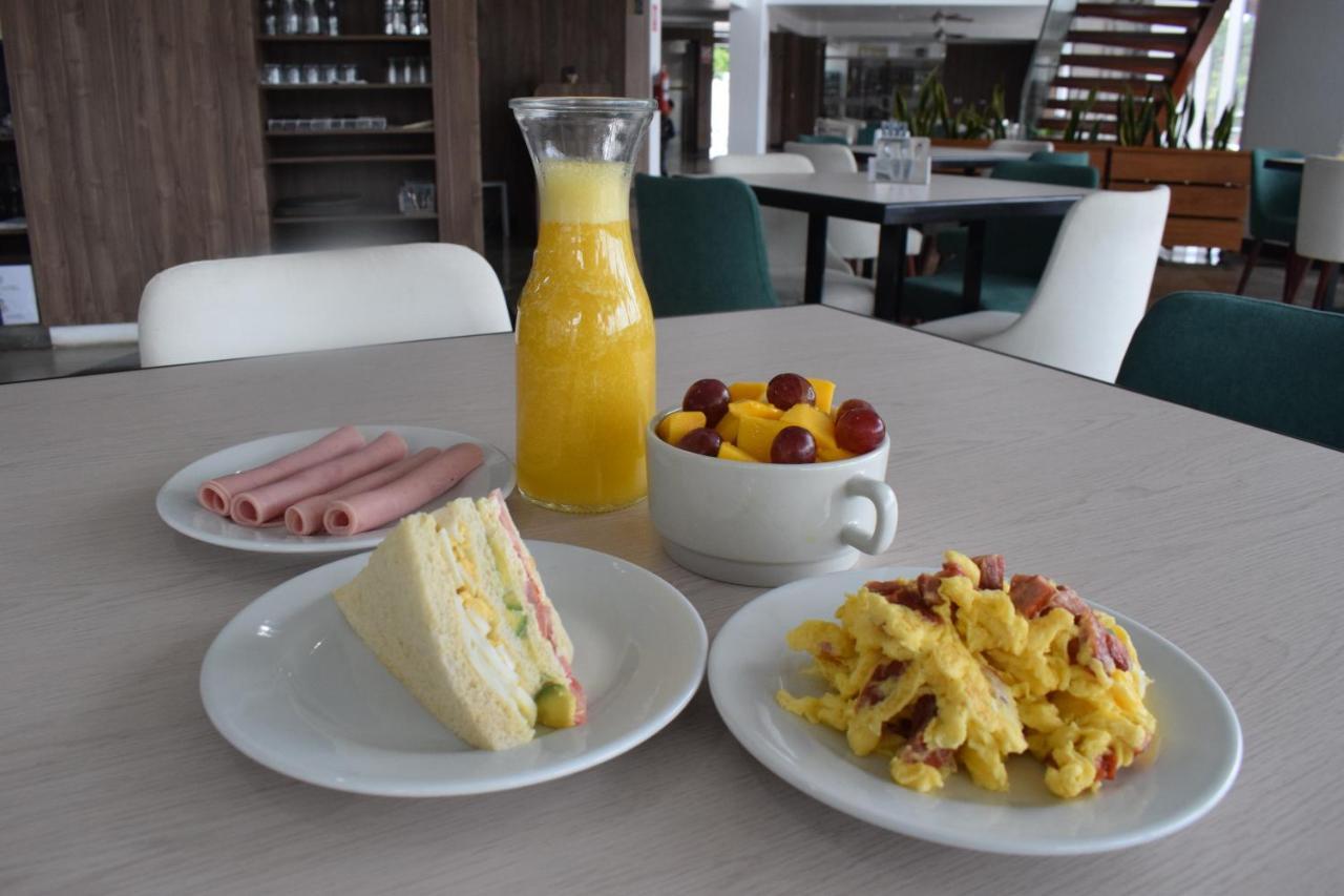 Rbb Brito Hotel Tarapoto Zewnętrze zdjęcie