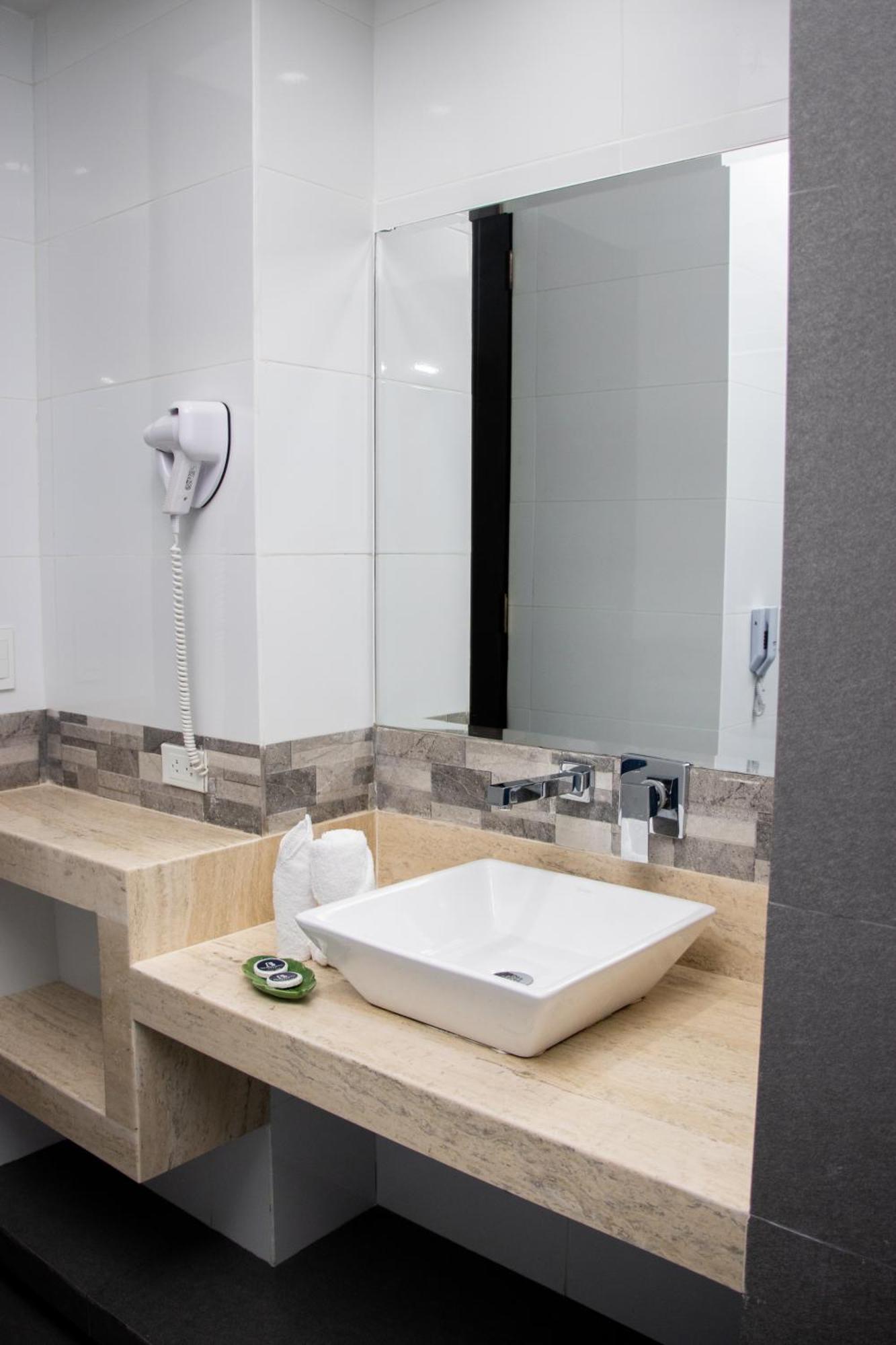 Rbb Brito Hotel Tarapoto Zewnętrze zdjęcie