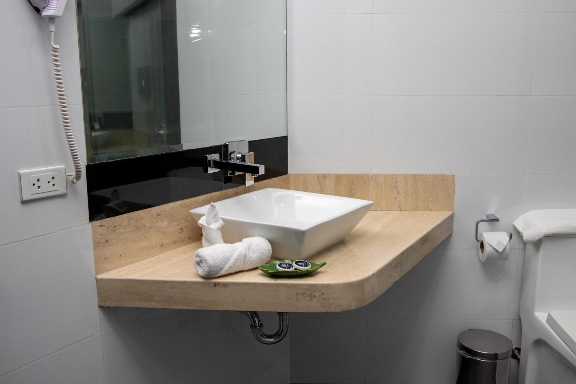 Rbb Brito Hotel Tarapoto Zewnętrze zdjęcie