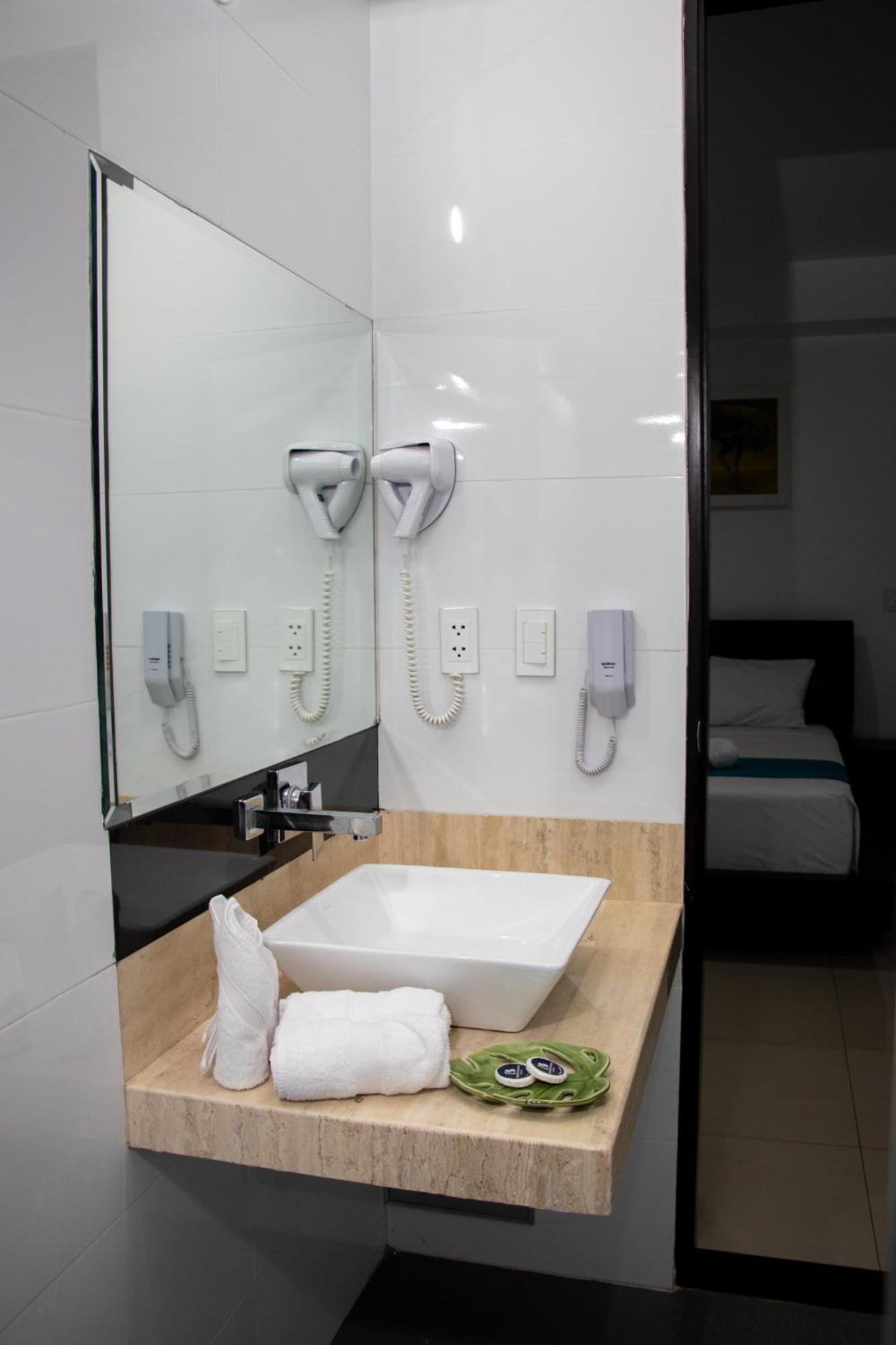 Rbb Brito Hotel Tarapoto Zewnętrze zdjęcie